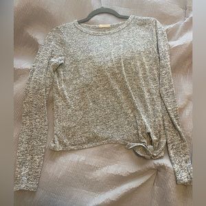 Long sleeve knot tie top